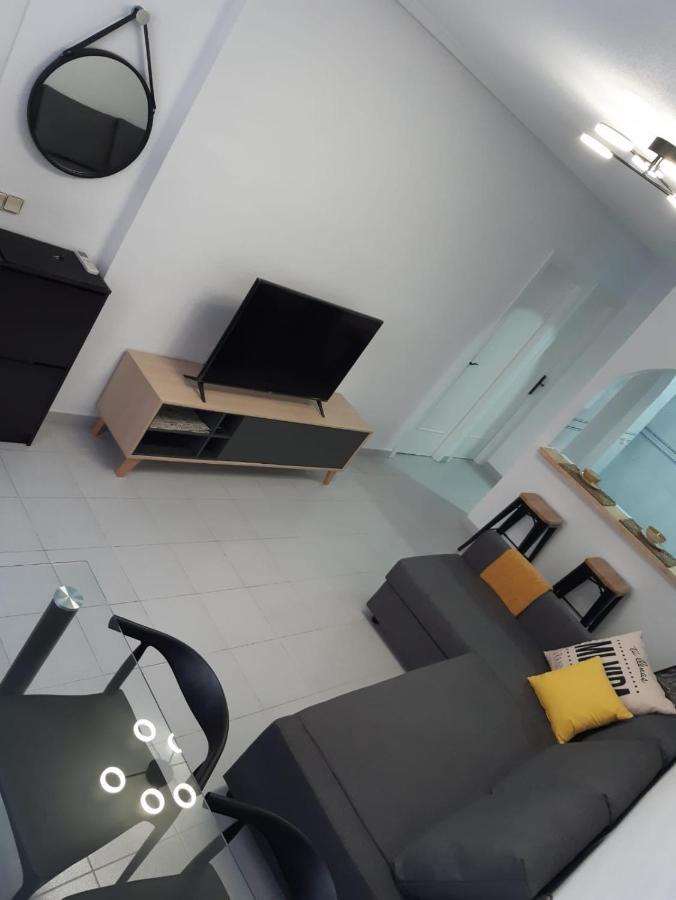 Lovely Apart 3 Minutes To The Beach Torrevieja Exterior photo